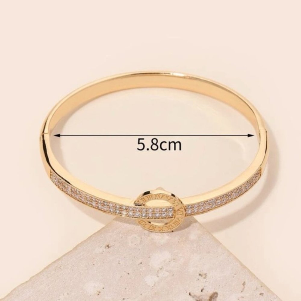 Roman Numeral Detail Cubic Zirconia Decor Bangle for Women Wedding Party - Picture 3 of 4